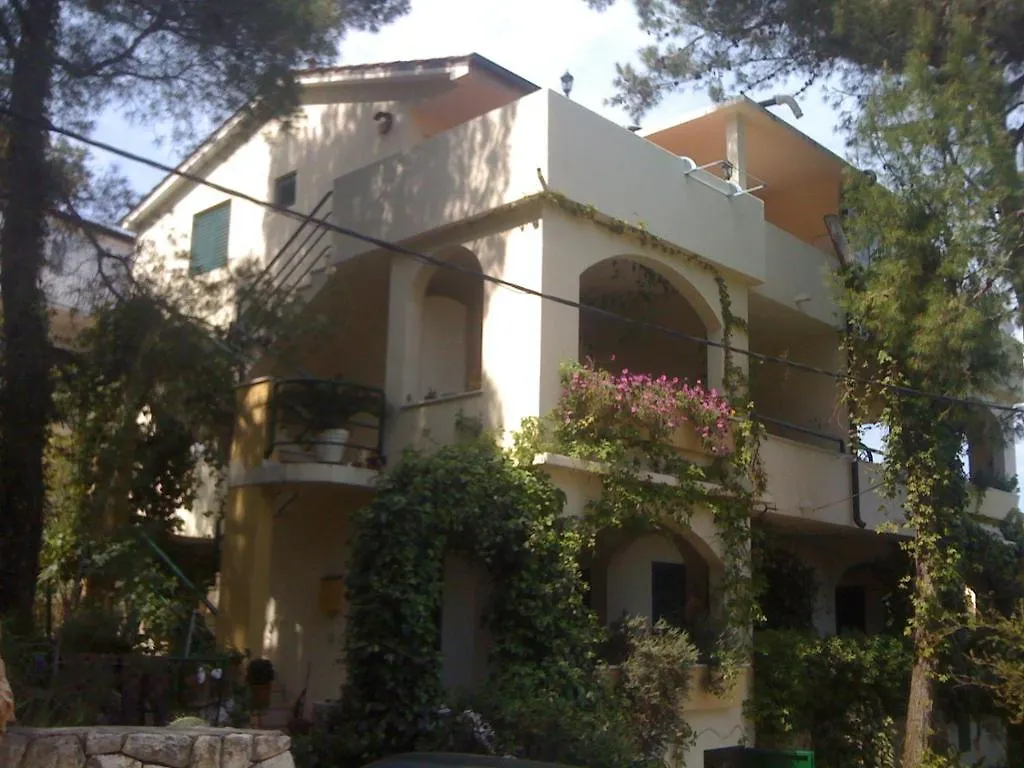 Apartments Grbesa Trogir